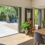 3 Bedroom Gorgeous In Giens Holiday home *