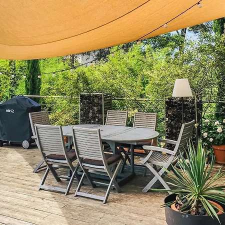3 Bedroom Gorgeous In Giens Casa de Férias