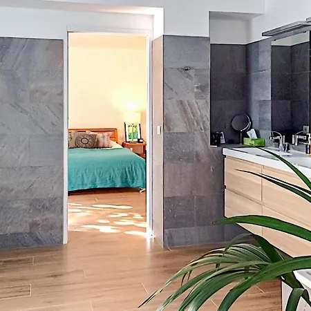 3 Bedroom Gorgeous In Giens * 히에레
