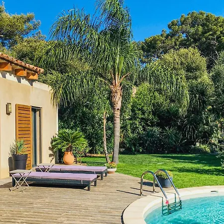 3 Bedroom Gorgeous In Giens