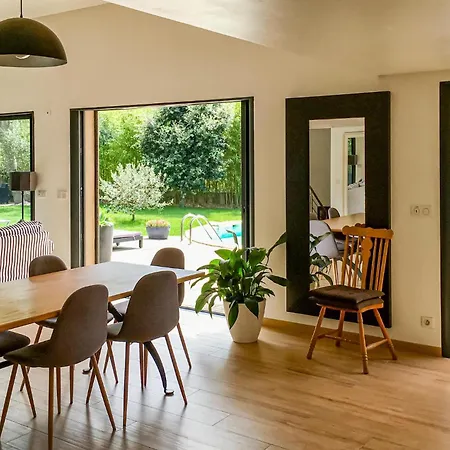 3 Bedroom Gorgeous In Giens Casa de Férias Hyères