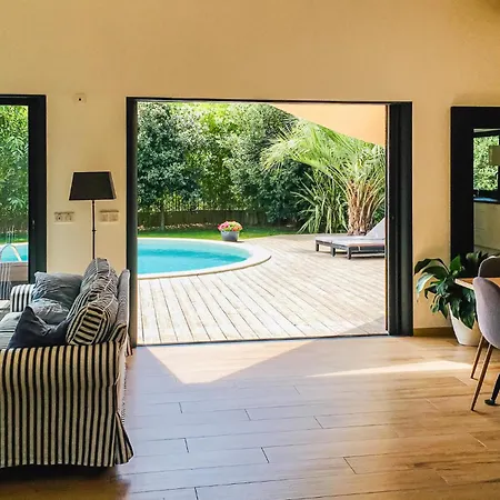 Vakantiehuis 3 Bedroom Gorgeous In Giens