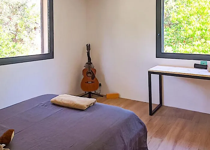 3 Bedroom Gorgeous In Giens