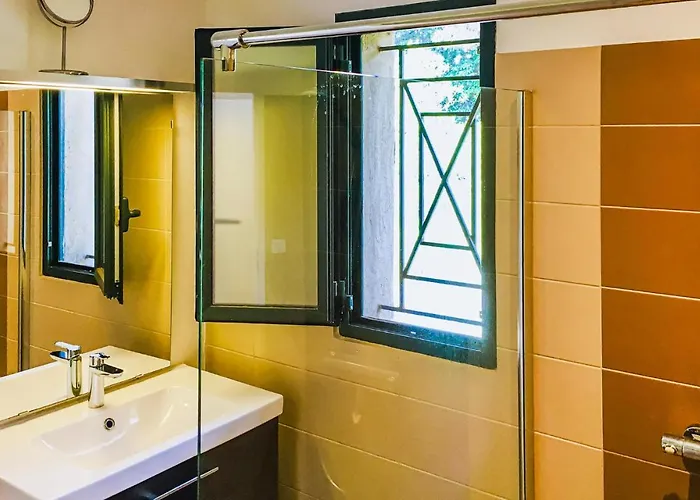 Casa vacanze 3 Bedroom Gorgeous In Giens Hyères