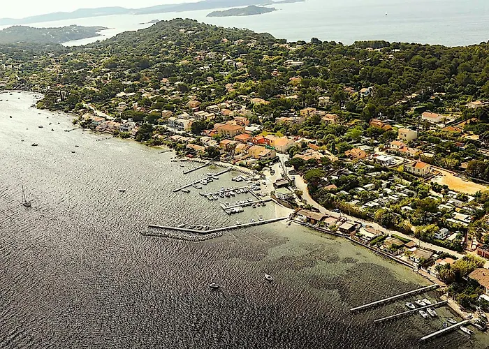 3 Bedroom Gorgeous In Giens Hyères