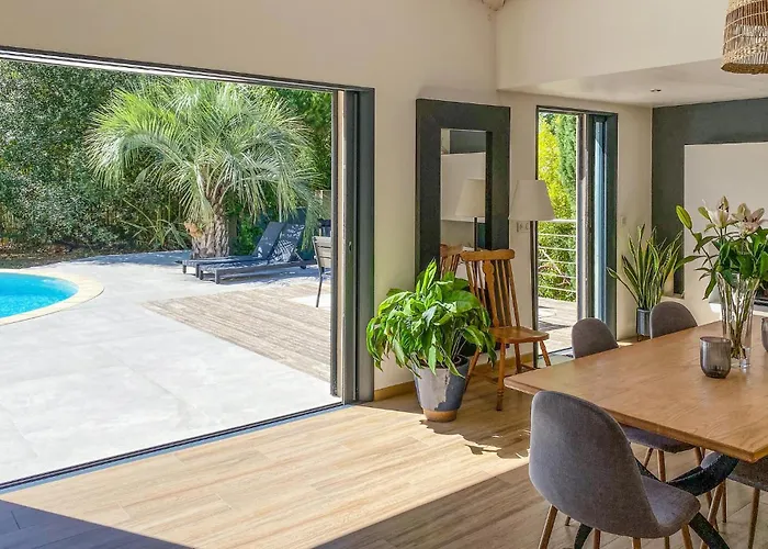 3 Bedroom Gorgeous In Giens Casa vacanze *